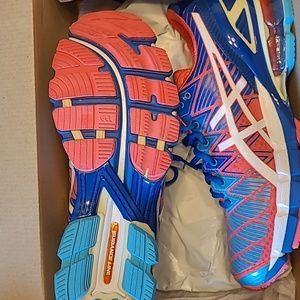 NEW! ASICS Gel Kinsei 5